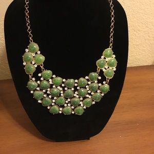 Green statement necklace